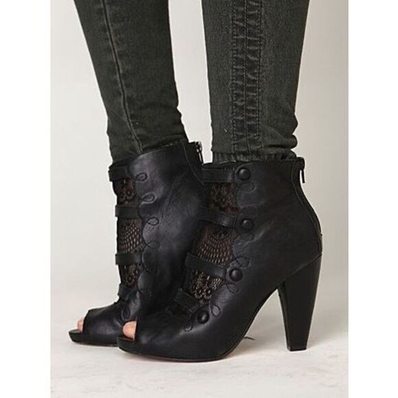 Seychelles Blk Leather and Lace Cuckoo Ankle Boots Sz 9 Whimsygoth Romance Punk - Picture 1 of 16